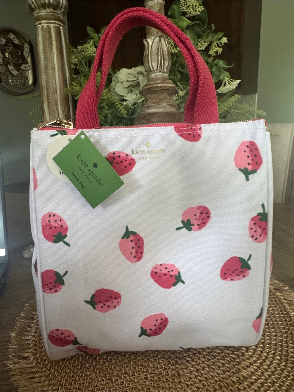NWT kate spade White Canvas Lunch Tote with Pink Strawberry Print  🍓